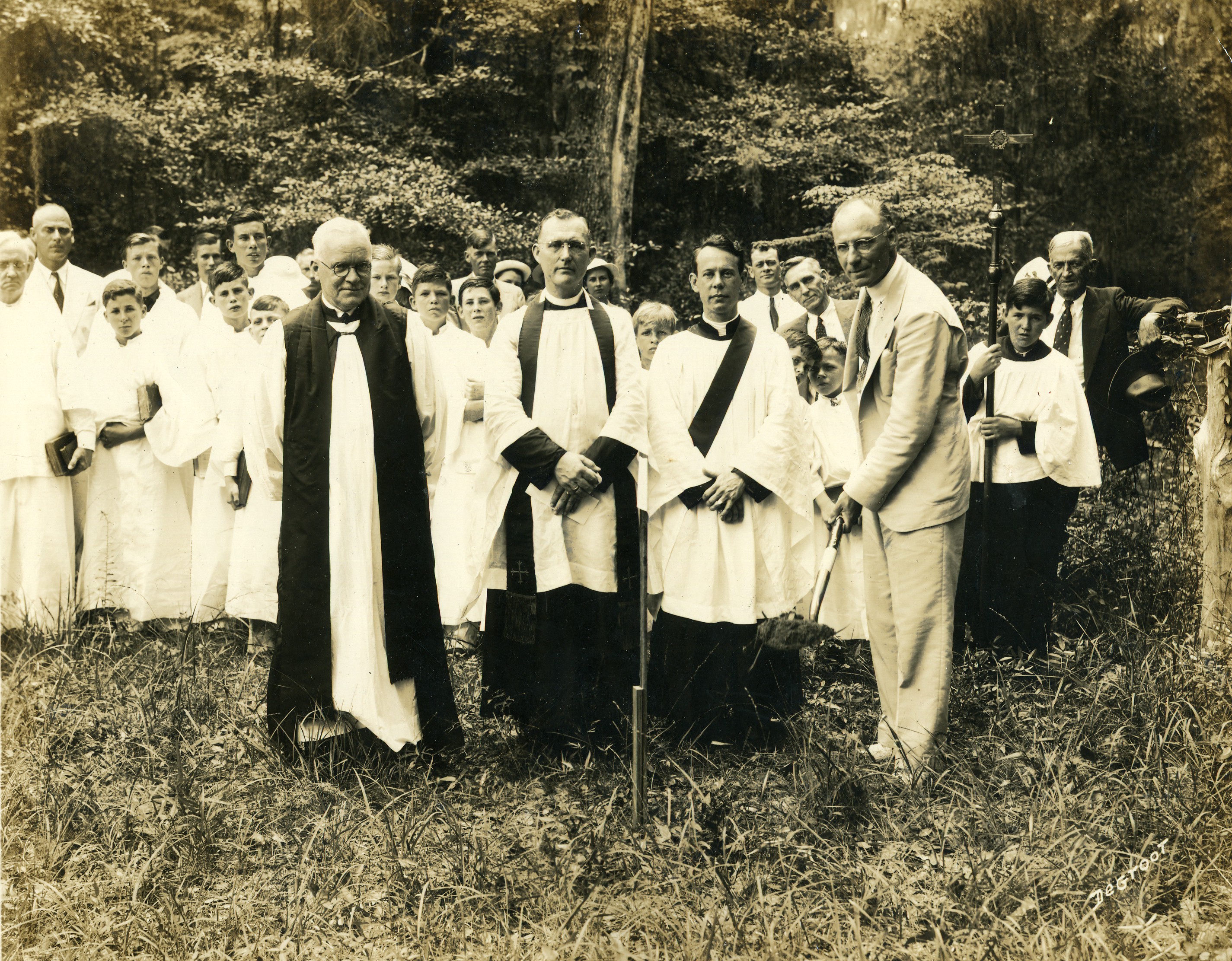 21-2  1938 June Rt Rev Middleton Barnwell Bp of Ga, Rev Jose.jpg